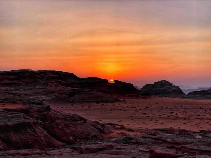 Wadi Rum Travel Camp Zewnętrze zdjęcie