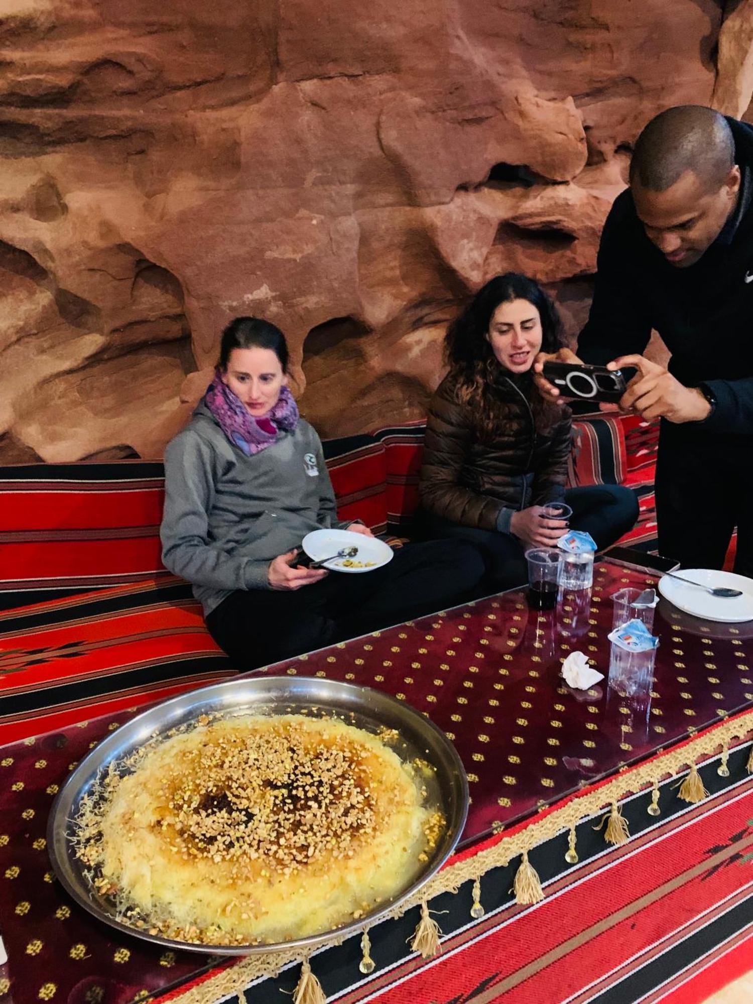 Wadi Rum Travel Camp Zewnętrze zdjęcie